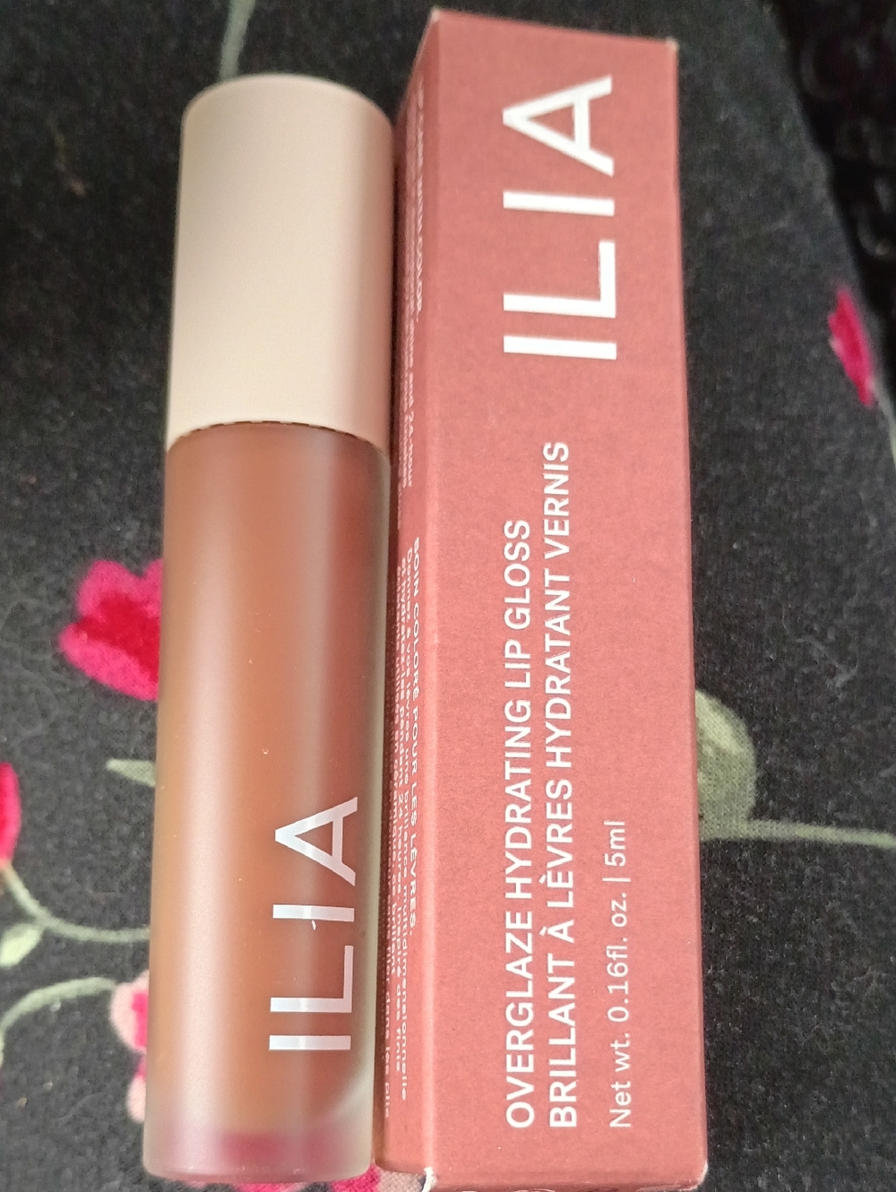 ILIA OVERGLAZE HYDRATING LIP GLOSS "CLAY" Warm Brown